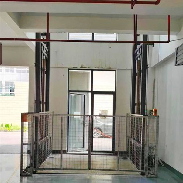 導軌（guǐ）式升降貨梯